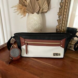 Itzy Ritzy stroller caddy and pacifier clip